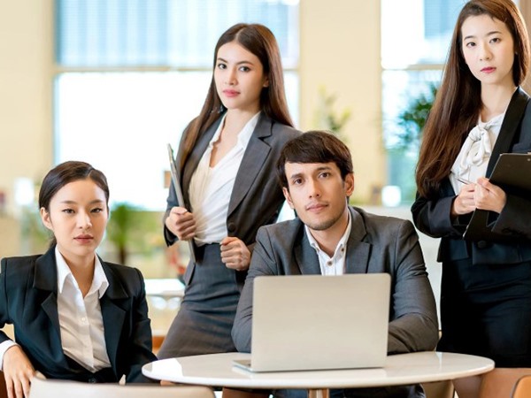 Nằm mơ thấy nhân viên văn phòng có điềm gì