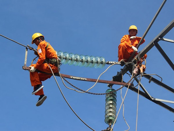 Ngủ mơ thấy thợ điện có điềm gì tốt hay xấu